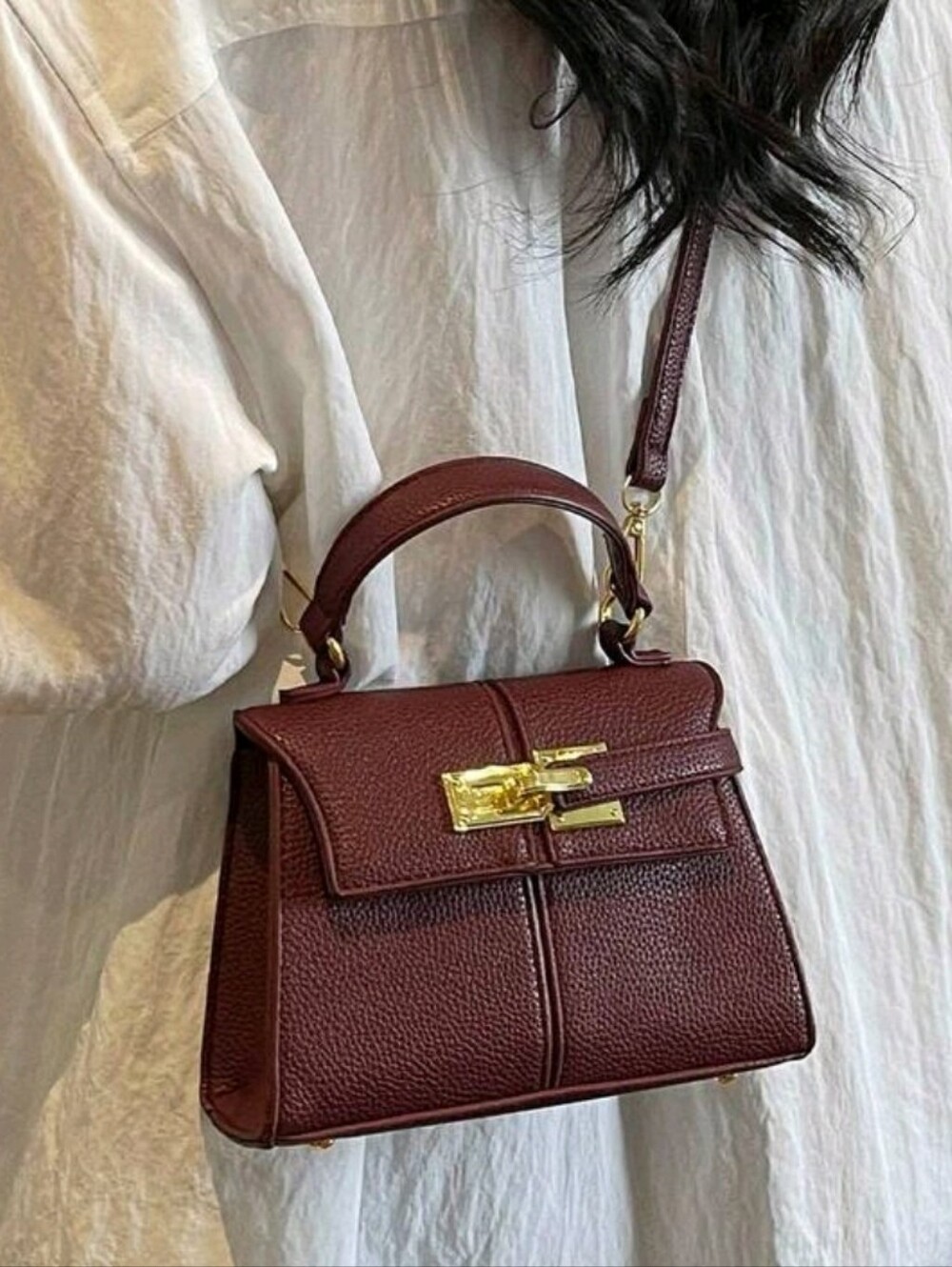 Designer Style Bag - Picture 4 of 9